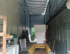明秀中堯路口700平鋪面、倉庫、場(chǎng)地招租